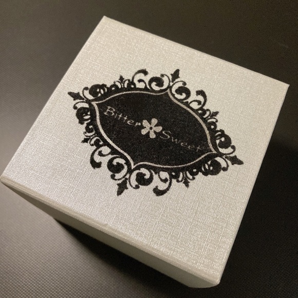 Multi strand glass beads Necklace - Picture 4 of 4